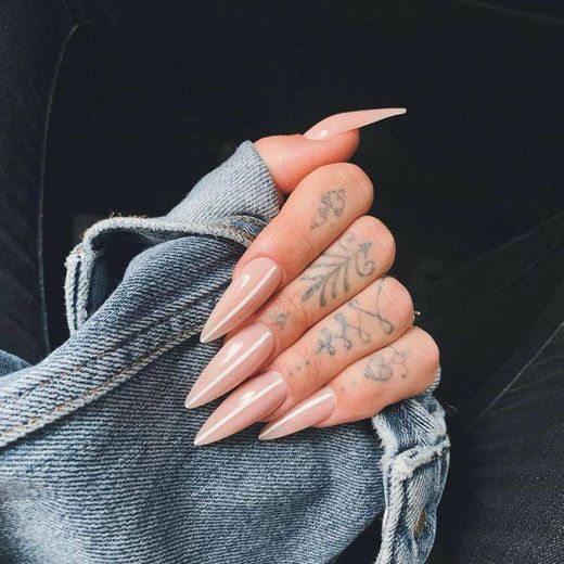 Nails stiletto