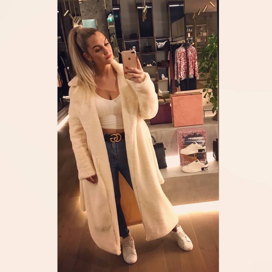 Productos Cream Belted Faux Fur Coat 