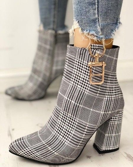 Moda Boots