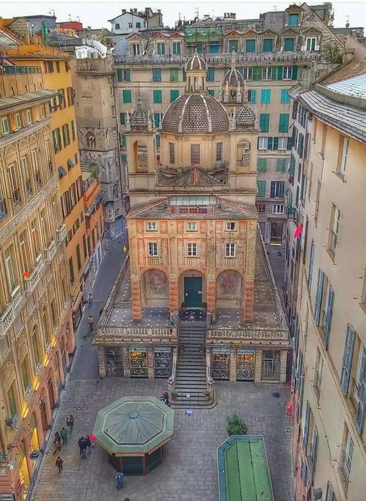 Place Piazza Banchi