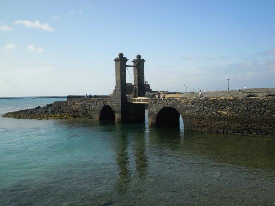 Lugar Puente las bolas (arrecife) 