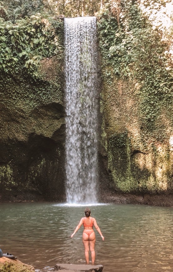 Place Tibumana Waterfall