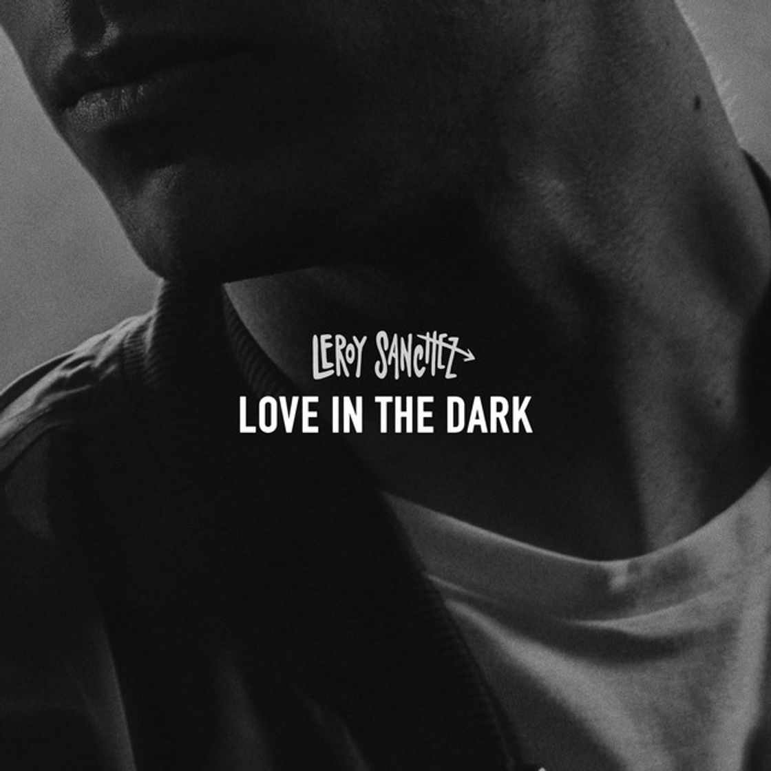 Canción Love In The Dark