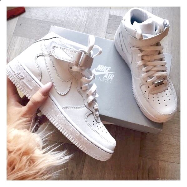 Products Nike Air Force 1 Mid