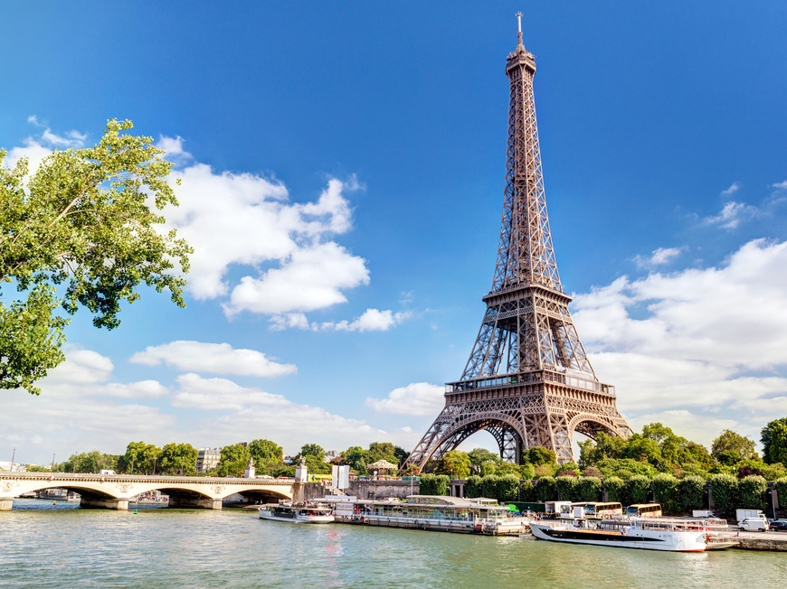 Place Eiffel Tower