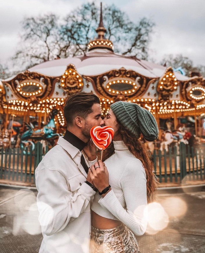 Social RAQUEL & MIGUEL (@explorerssaurus_) • Instagram photos and ...