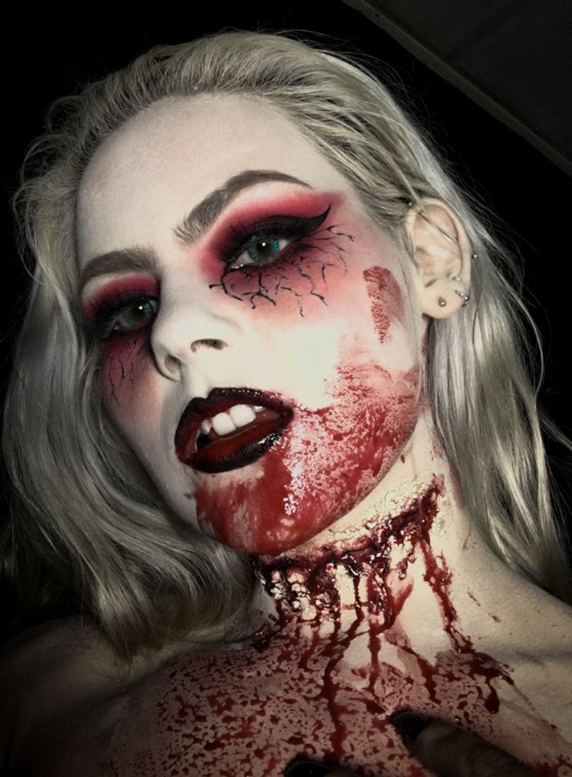 Fashion Vampire Makeup