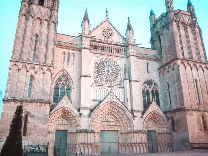 Place Catedral de San Pedro de Montpellier