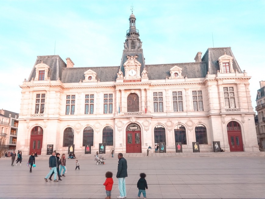 Place Hôtel de Ville