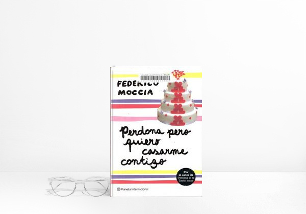 Livro Perdona pero quiero casarme contigo