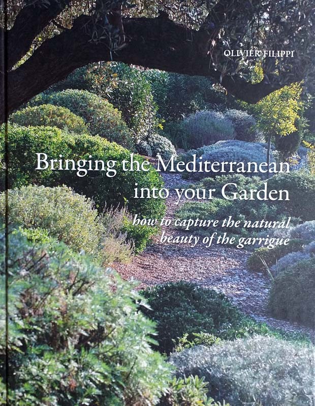 Libro Bringing The Mediterranean Into Your Garden 