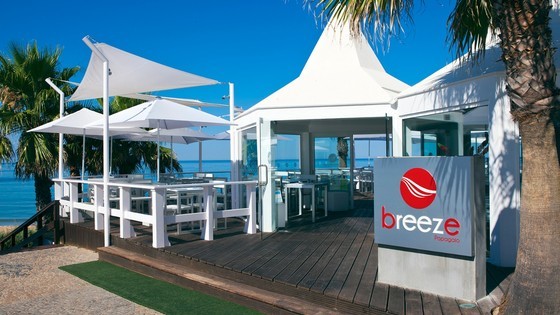 Restaurantes Breeze Papagaio