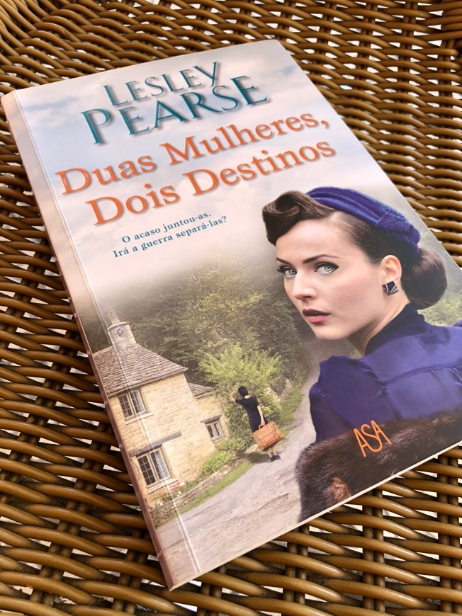 Libro Duas mulheres dois destinos