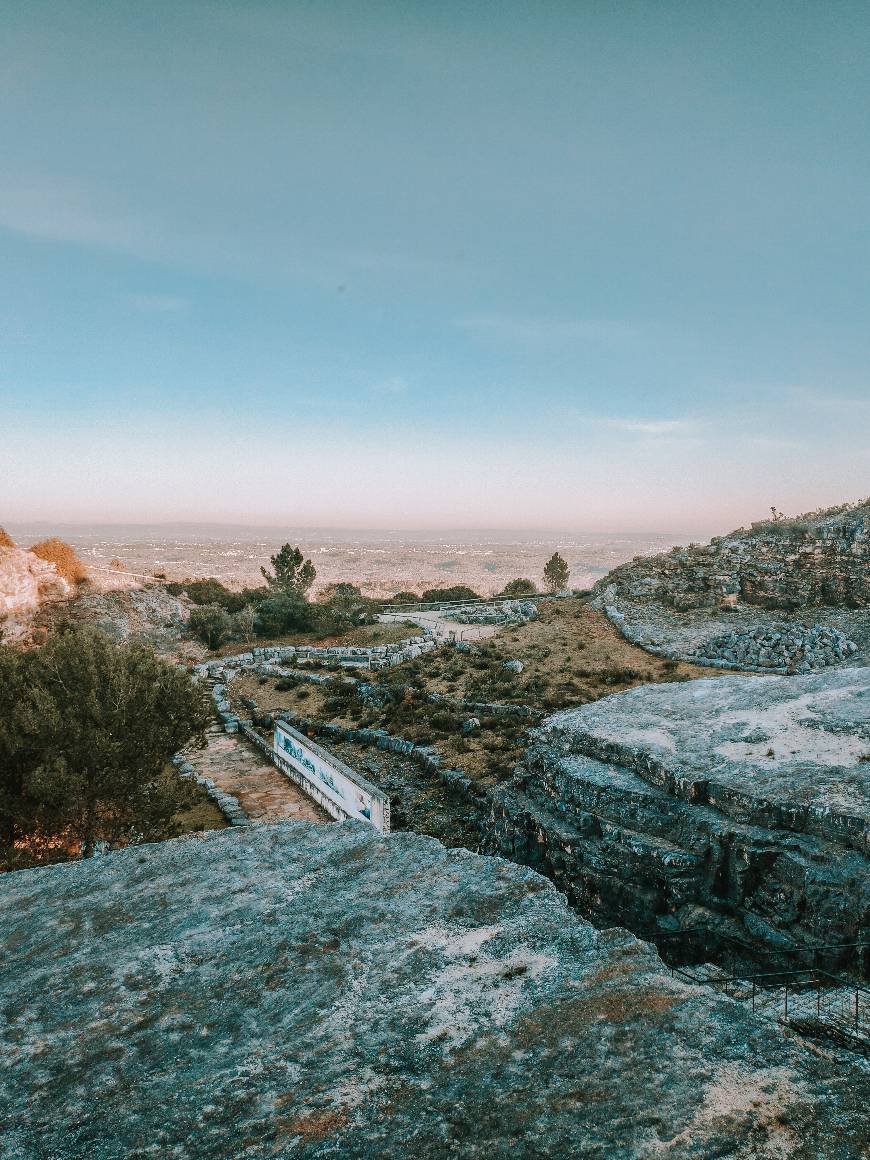 Place Natural Monument Dinosaurs Footprints of Serra de Aire