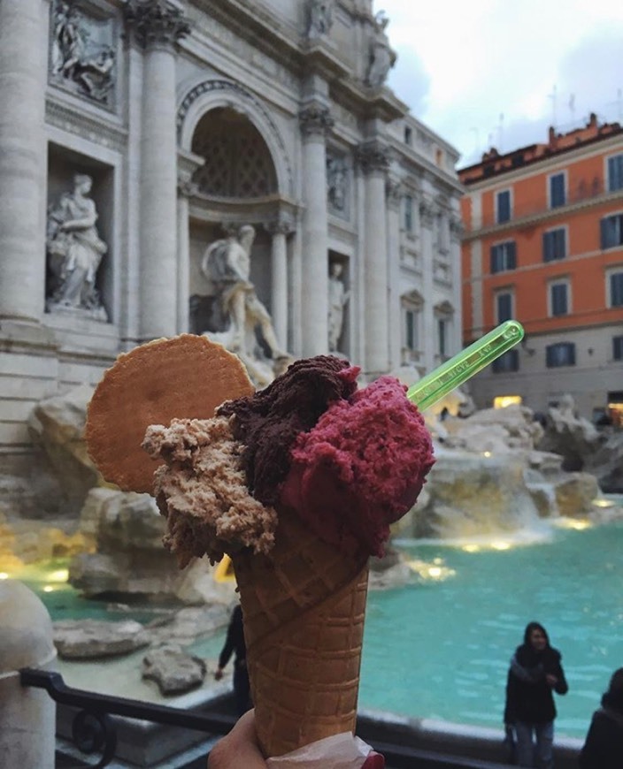 Lugar Fontana di Trevi