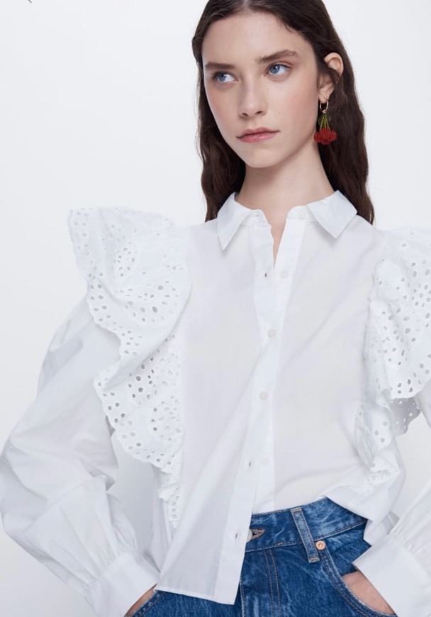 Social Camisa branca com ombros puff 