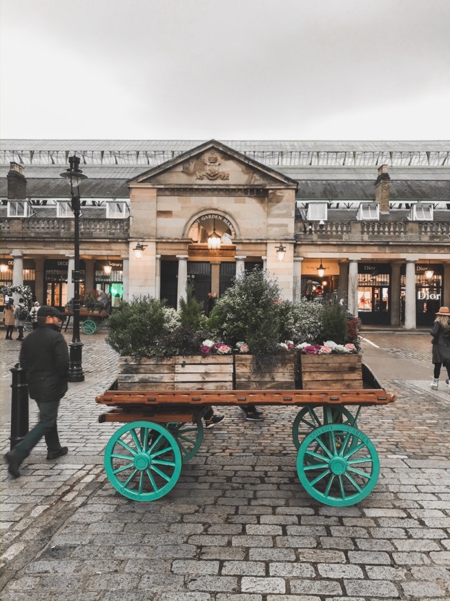 Fashion Rainy London, but still pretty ••• Covent Garden