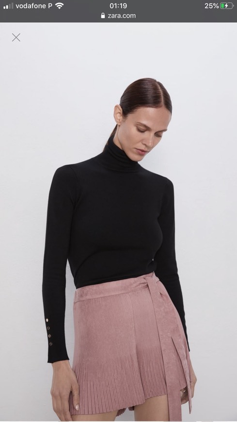 Moda Saia-calção rosa (disponível em preto) 7,99€ ZARA