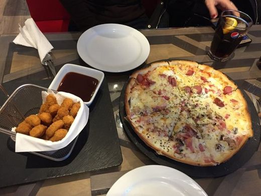 Pizzeria Singapur