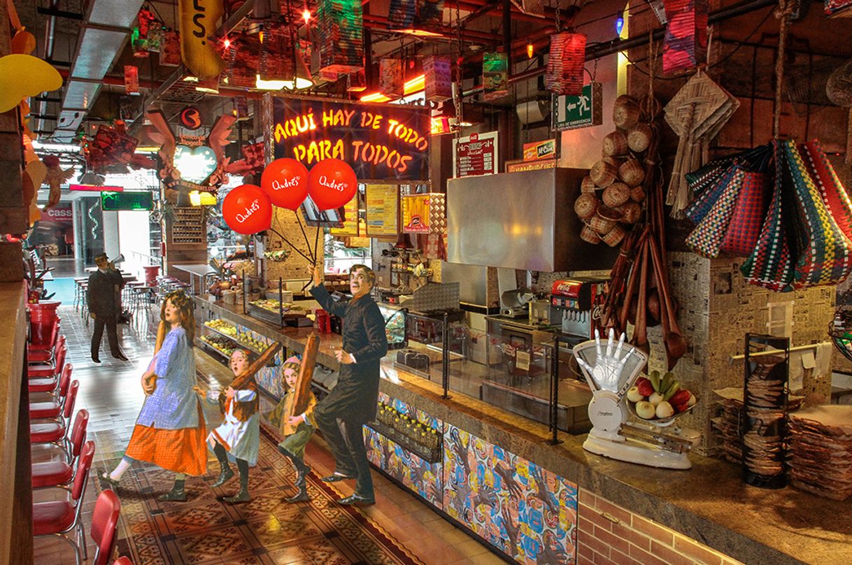 Restaurantes Andres Carne de Res · Plazoleta de Comidas