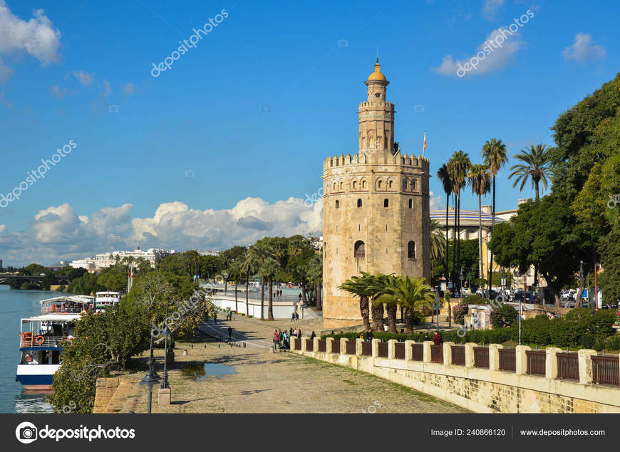 Place Torre del Oro