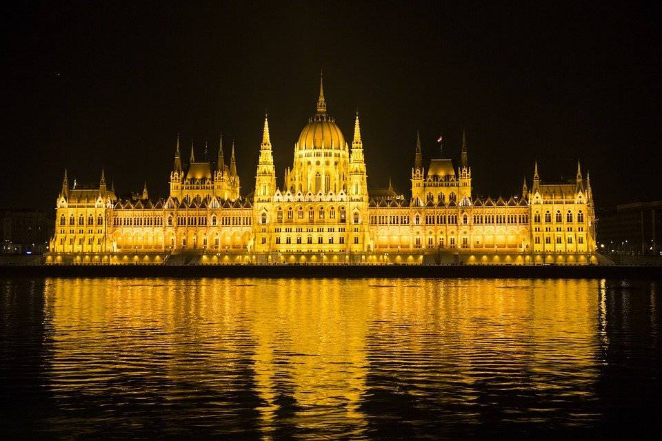 Place parlamento