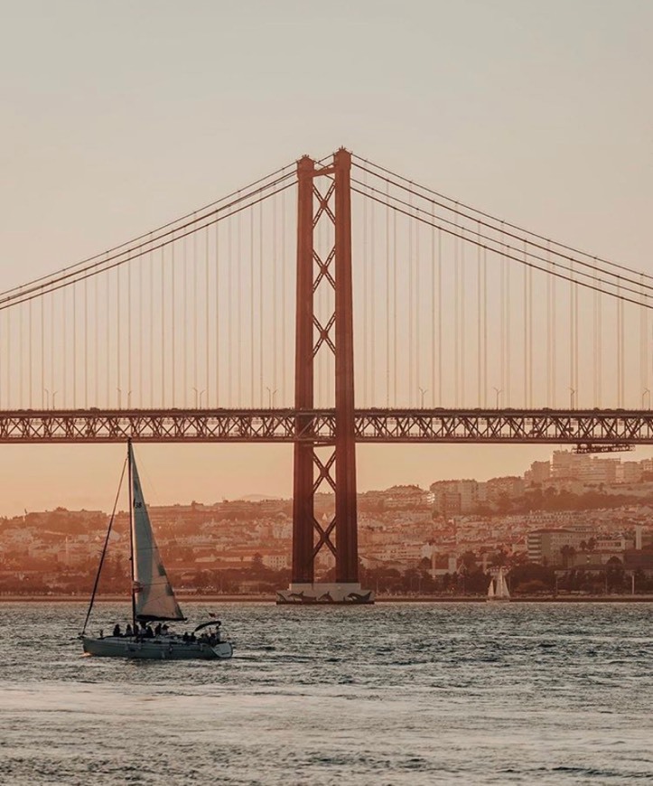 Lugar Puente 25 de Abril