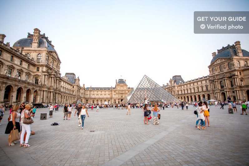 Place Museo de Louvre