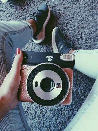 Instax square SQ6 rose gold 