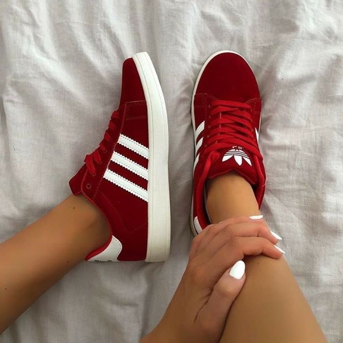 Moda Adidas vermelho 