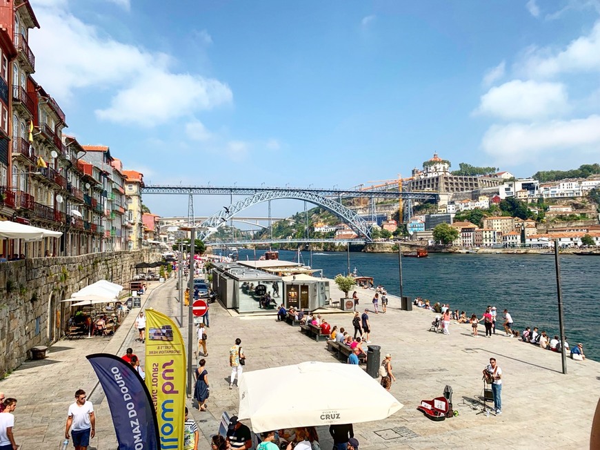 Lugar Ribeira do Porto