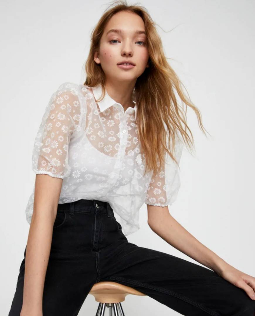 Social Camisa Organza Branca com Margaridas