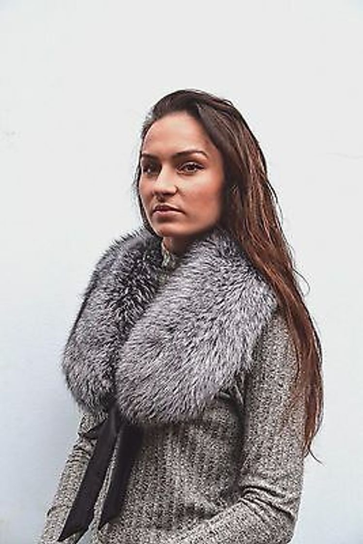 Social Luxury Saga Furs Silver Fox Fur Women's Furry Collar Scarf Shawl ...