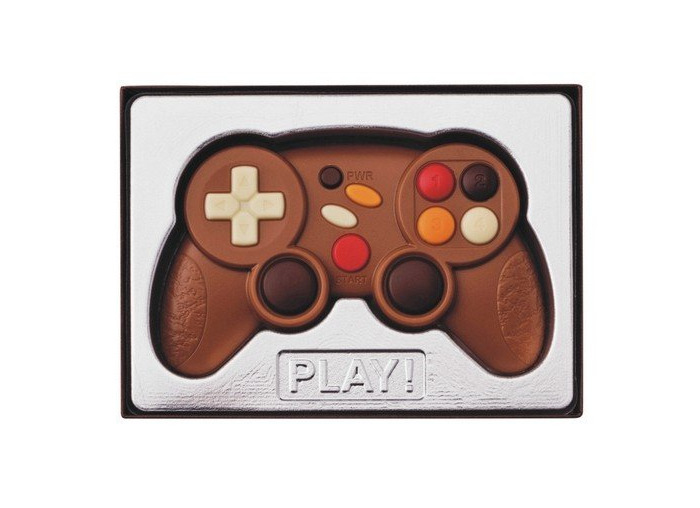 Elemento de la categoría hogar Mando de videojuegos de chocolate con caja de regalo