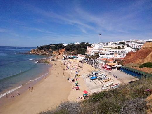 Praia dos Olhos de Água