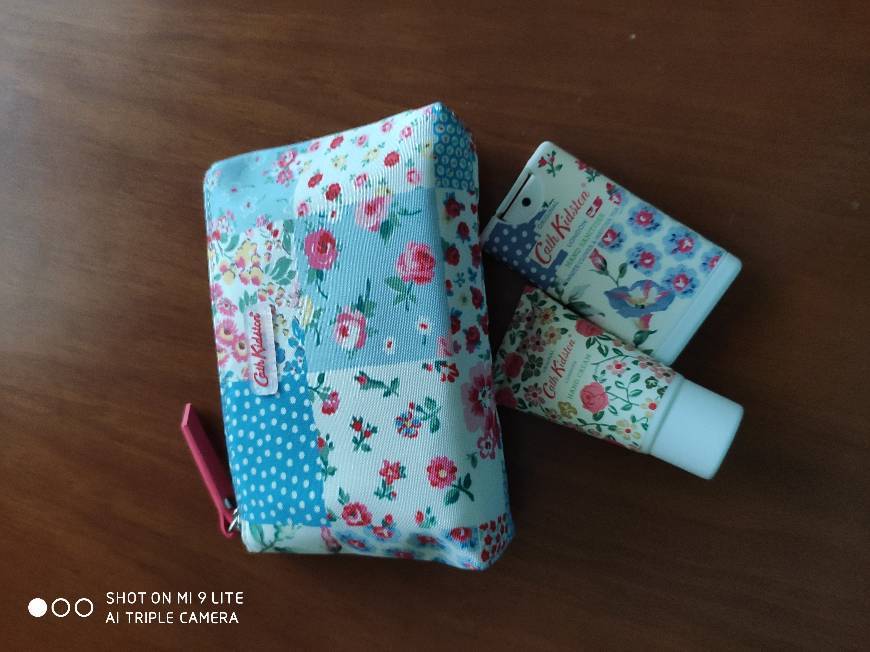 Social Creme e desinfetante