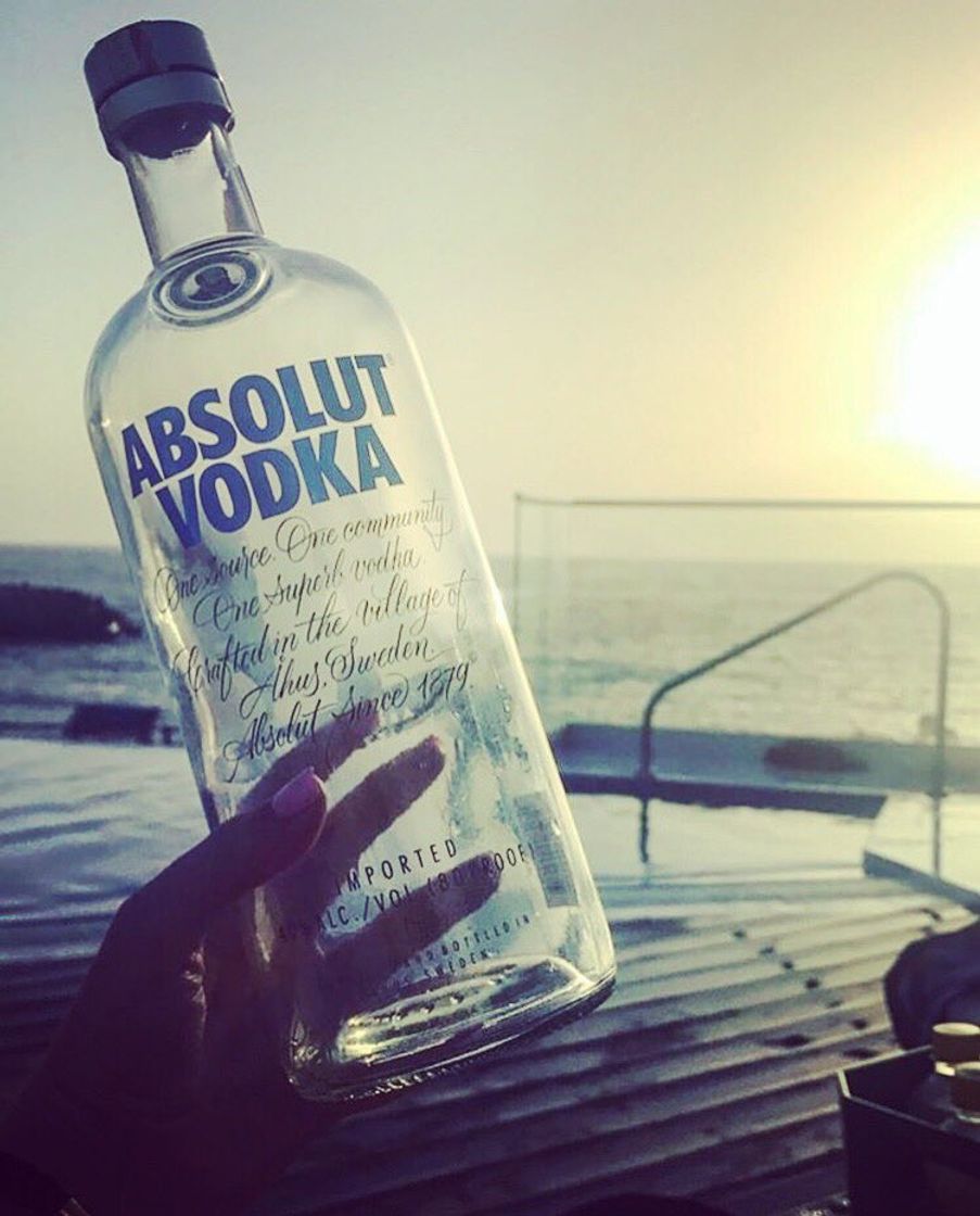 Product Vodka adsolut 🥂