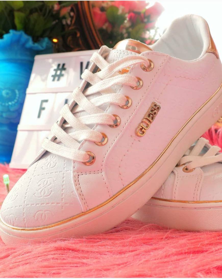 Fashion BECKIE SNEAKER - Guess