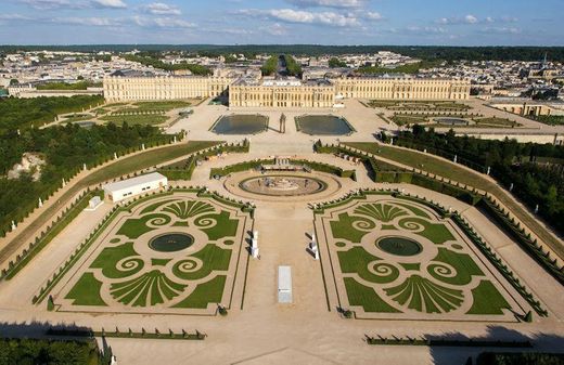 Versailles