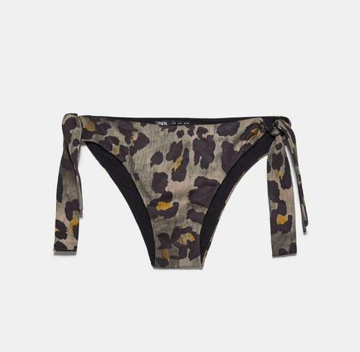 Braguita bikini estampado Zara