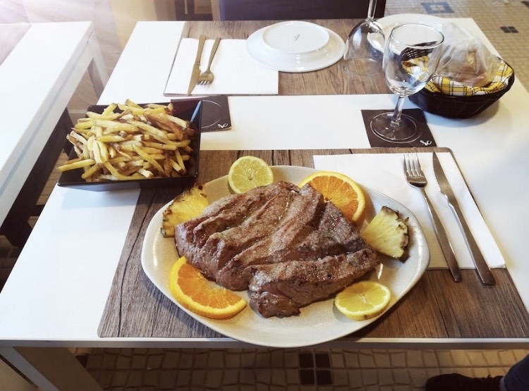 Restaurante República da Carne | Churrascaria no Carvão