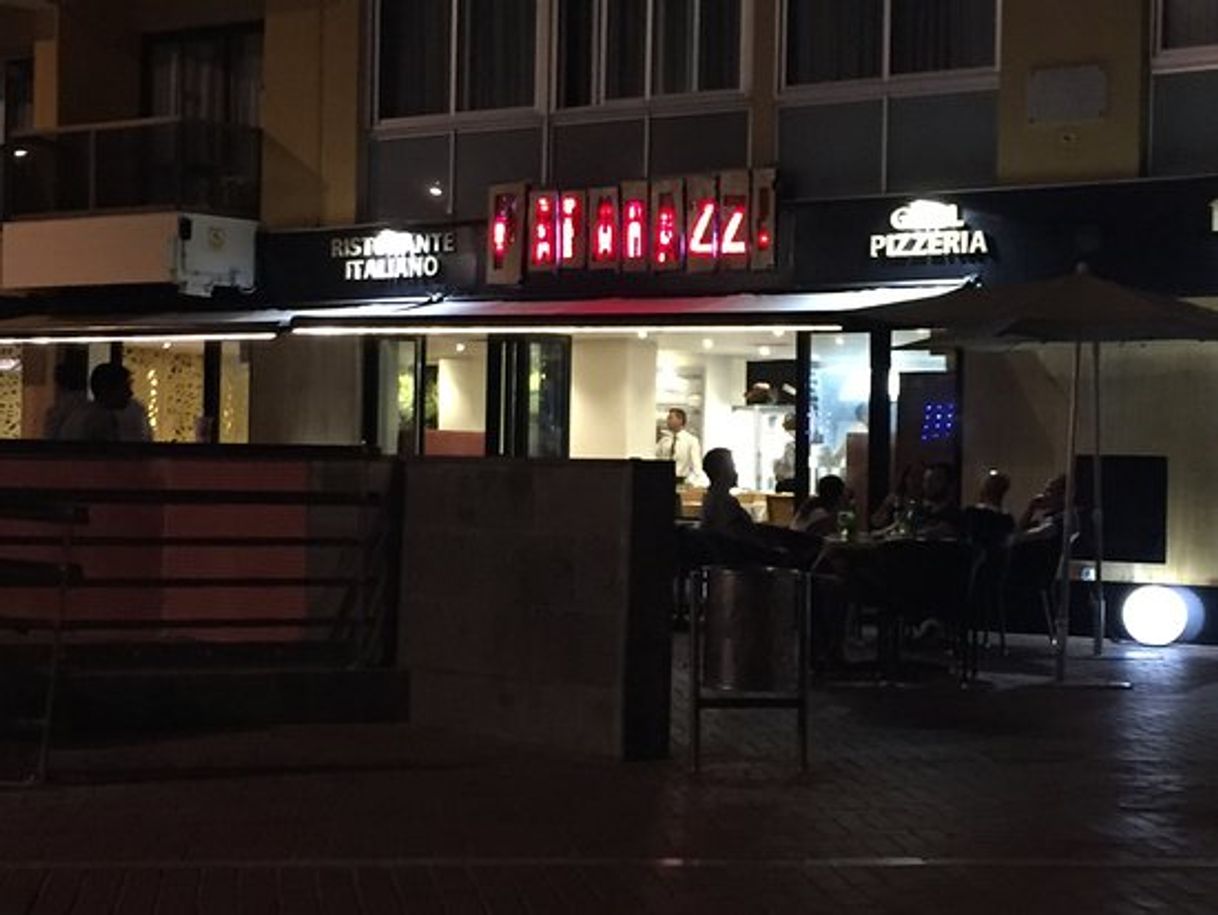 Restaurant Paparazzi