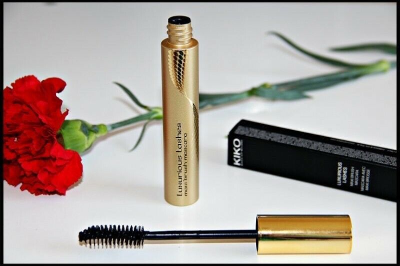 Social Luxurious Lashes Maxi Brush Mascara