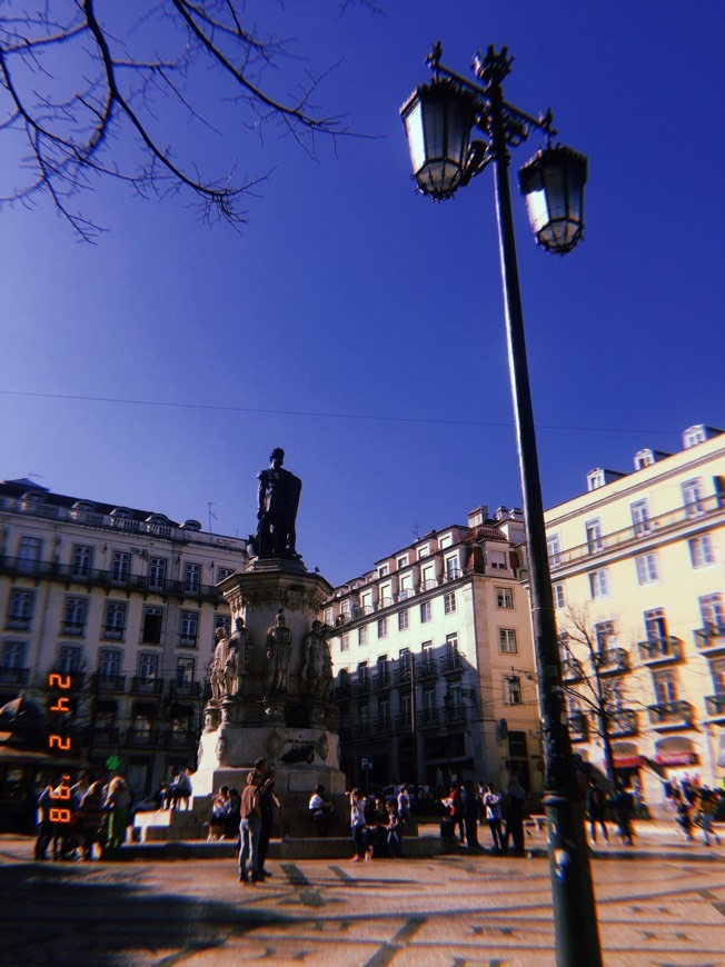 Place Largo de Camões