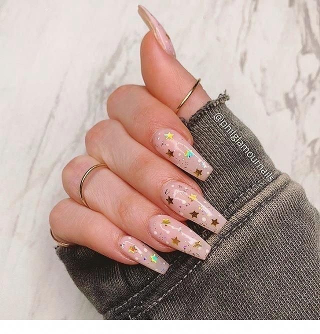 Moda Nails 