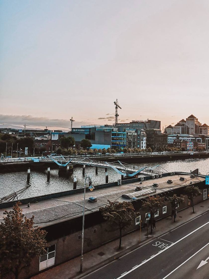 Lugar Hilton Garden Inn Dublin Custom House