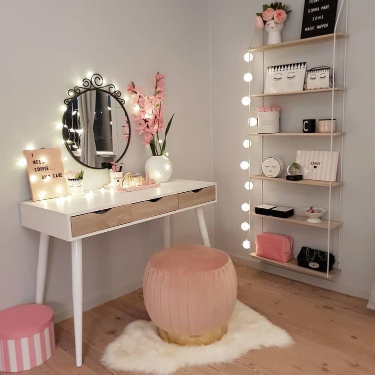 Social Room decoration