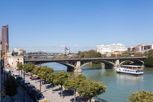 Puente de Triana