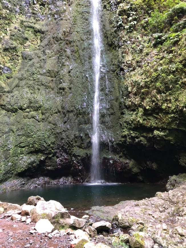 Place Levada do Caldeirão Verde