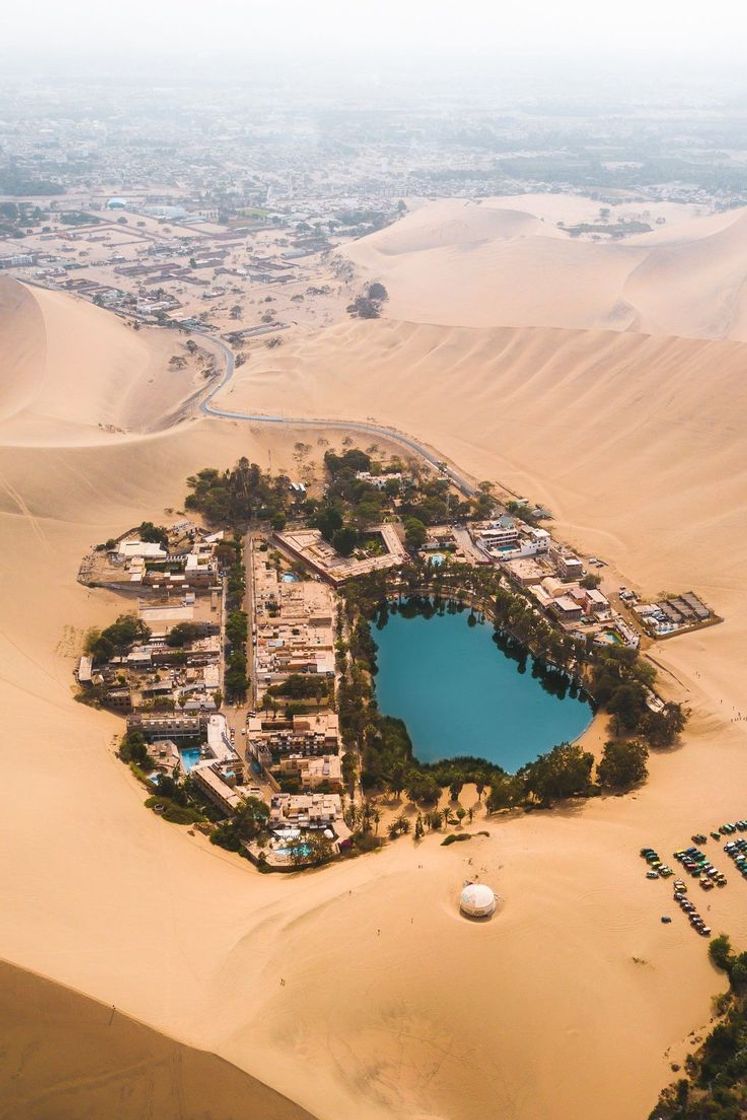 Place Huacachina